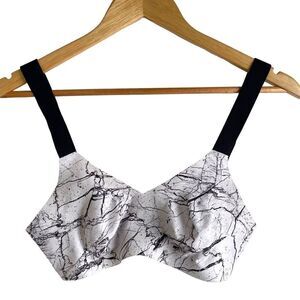 Knix Black and White Marble Print Adjustable Strap Unpadded Sports Bra